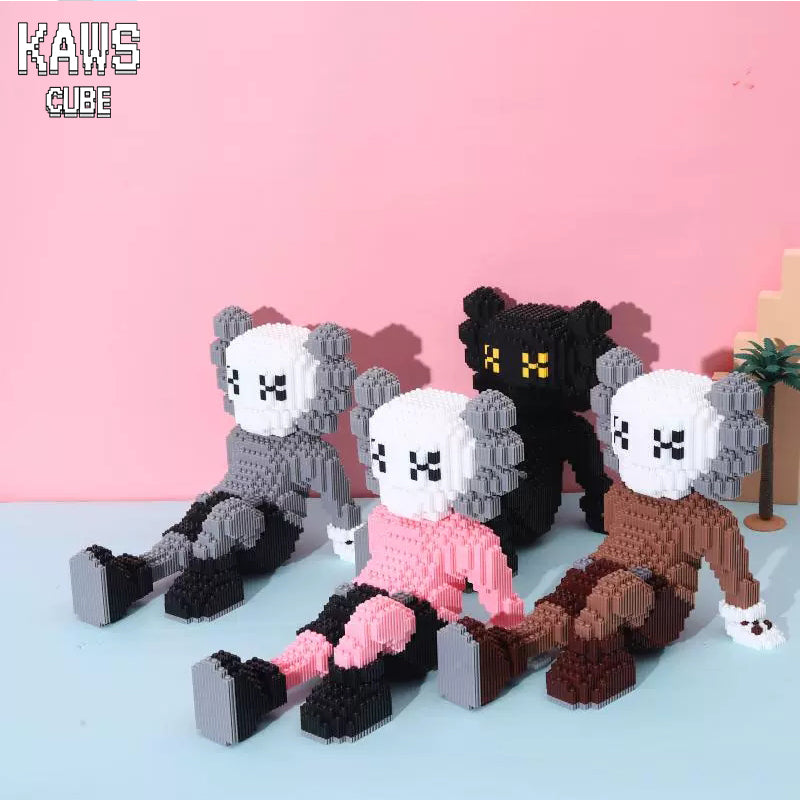 カウズ KAWS HOLIDAY Brown : Nanoblock ちゃいろ ナノブロック「250mm」0905-12